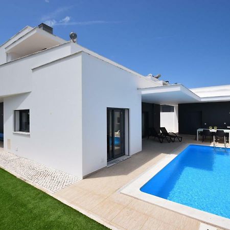 Modern Villa With Private Pool Near The Beautiful Beach Of Foz De Arelho Nadadouro Eksteriør billede