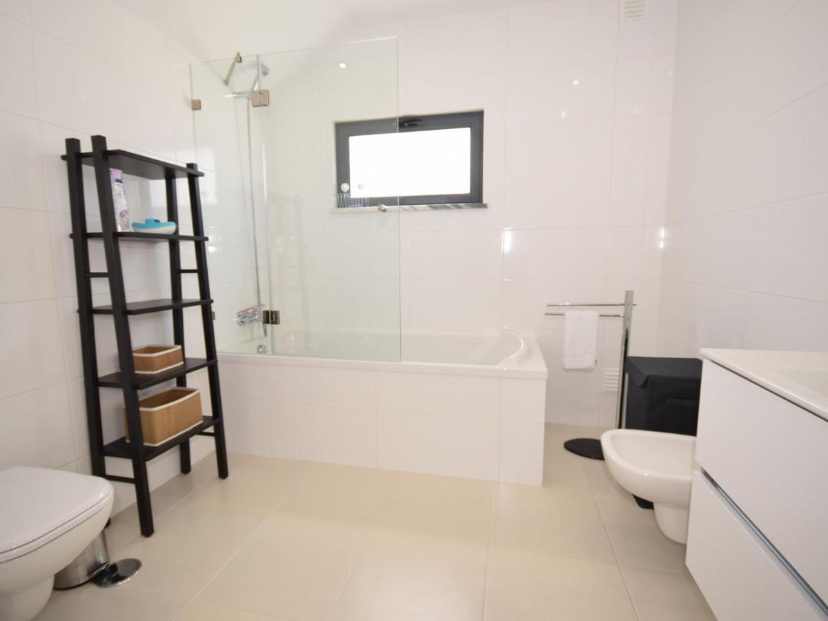 Modern Villa With Private Pool Near The Beautiful Beach Of Foz De Arelho Nadadouro Eksteriør billede